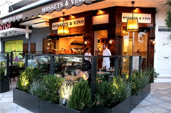 Μossets  & Vino  restaurant-bar,Glyfada